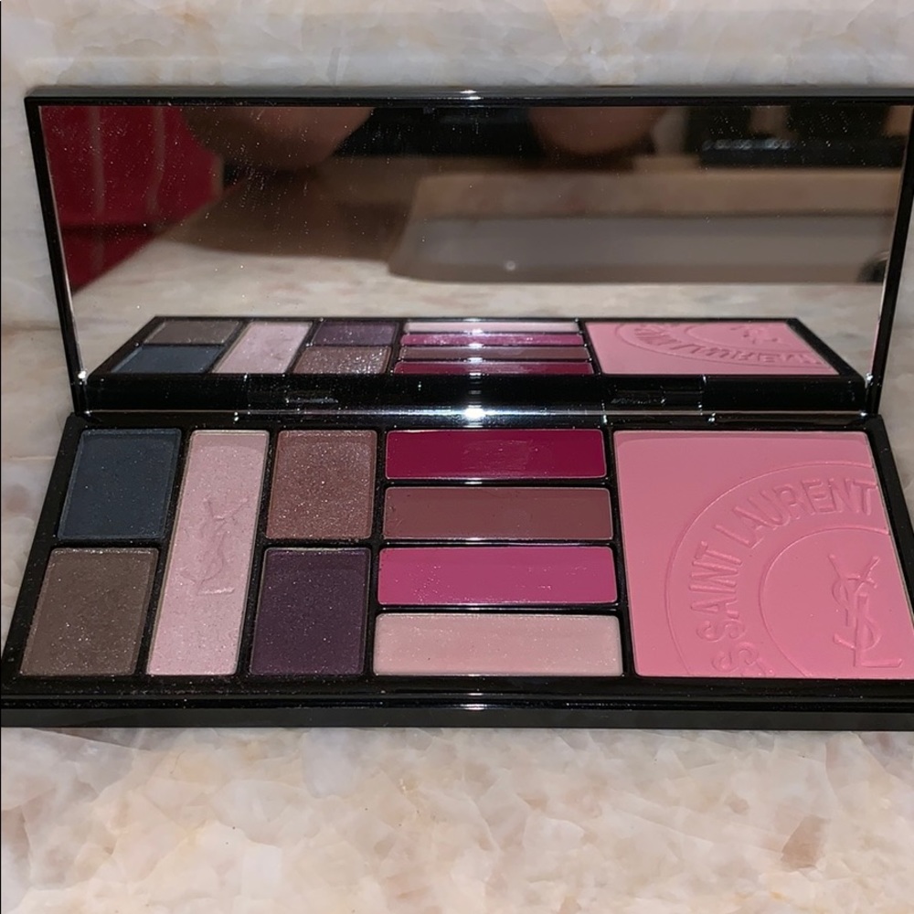 Eyeshadow Palette